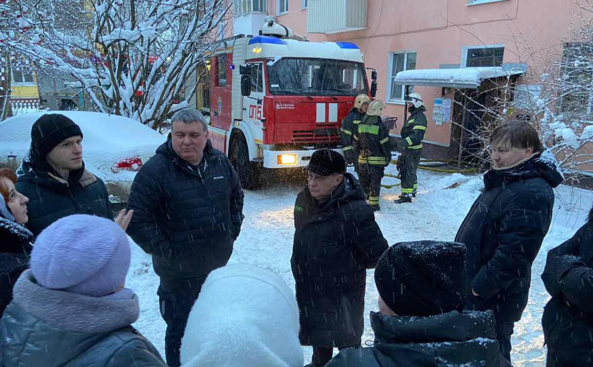 На пожар на улицу Сурикова в Туле приехал Илья Беспалов