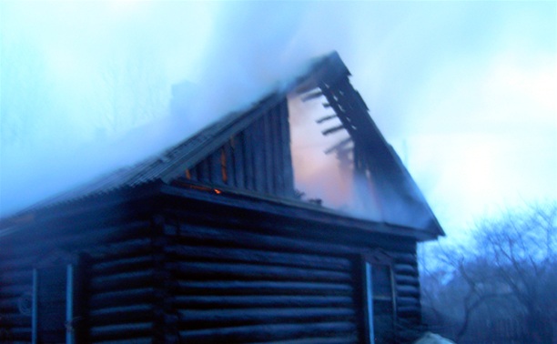 Из-за короткого замыкания в Арсеньевском районе сгорел частный дом