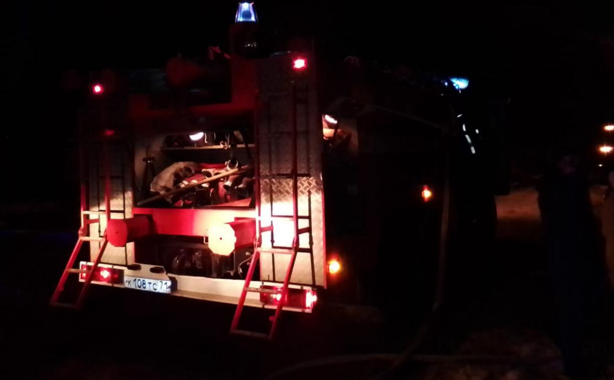 В Тульской области на пожаре погибли двое мужчин