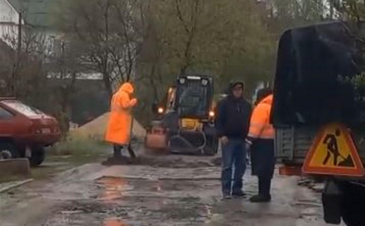 Тулячка пожаловалась на ремонт дорог в выходные: «Грохот невыносимый!»