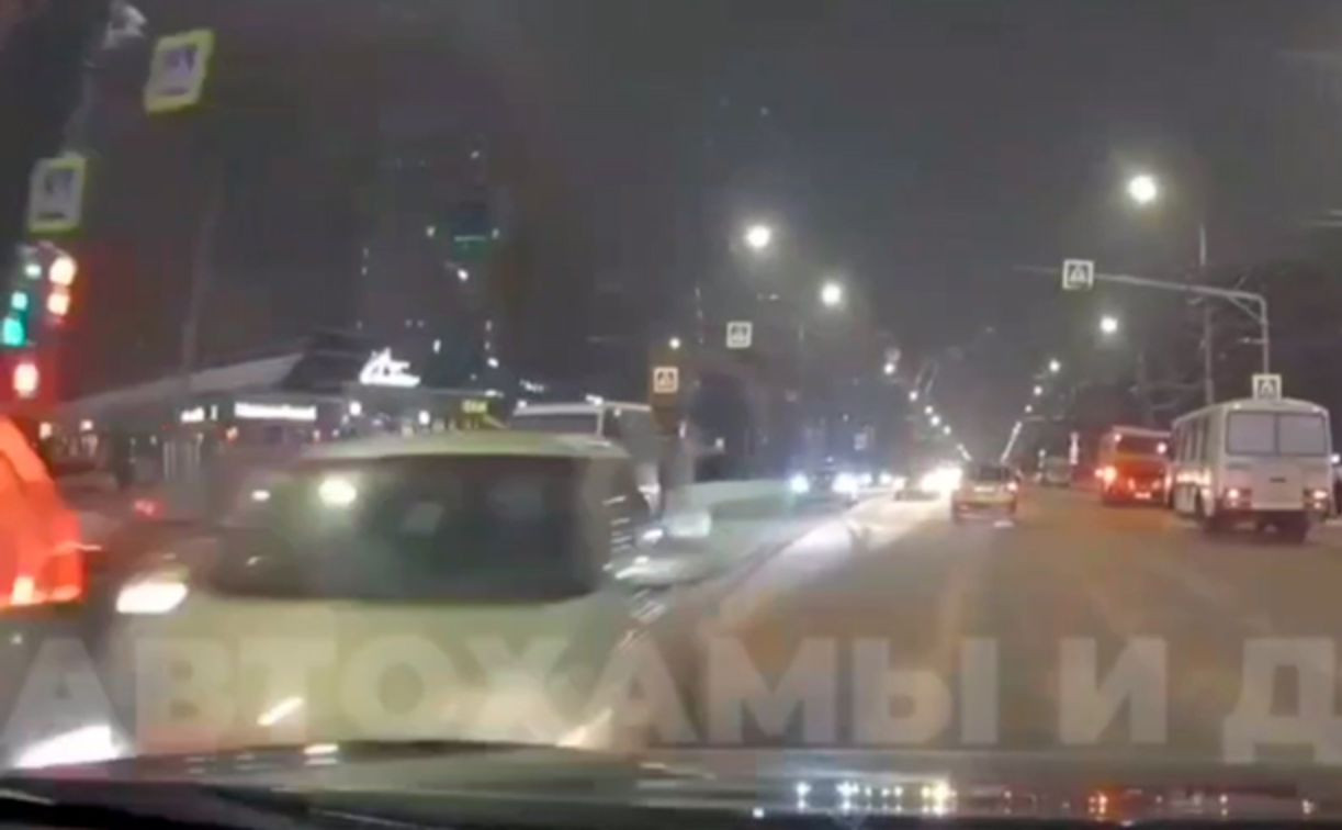 Опубликовано видео момента ДТП на пр. Ленина в Туле