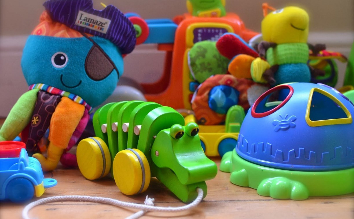 Роспотребнадзор Тульской области изъял из продажи 200 детских игрушек 