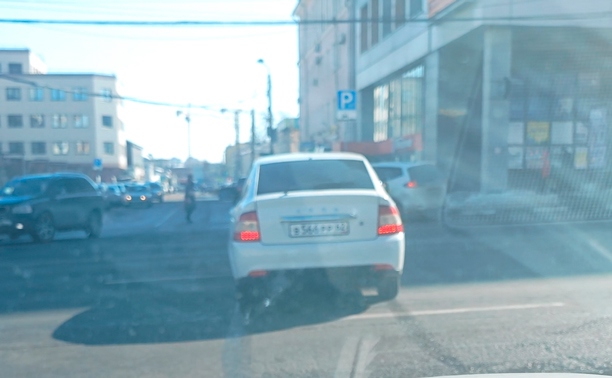 В Туле водитель пересек пр. Ленина в запрещенном месте