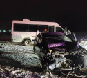 Под Тулой Opel Astra столкнулся с микроавтобусом с сотрудниками Wildberries: пострадали четыре человека