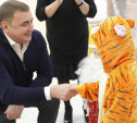 Алексей Дюмин поздравил с Новым годом детей в социально-реабилитационном центре Тулы
