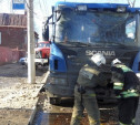 Водителя грузовика, врезавшегося в троллейбус, оштрафовали и лишили прав 