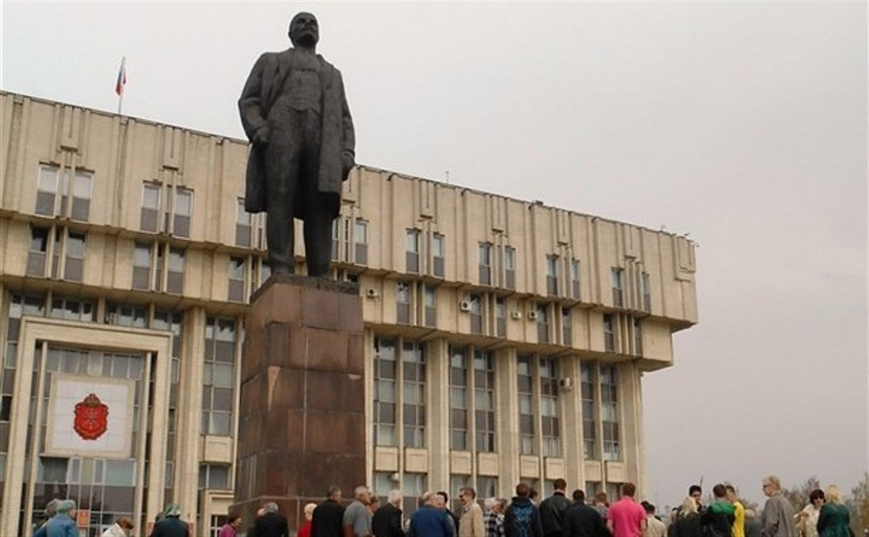 В Туле предлагают заменить памятник Ленину на Салтыкова-Щедрина