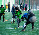 В Туле стартовал турнир по хоккею в валенках среди школьников: фоторепортаж