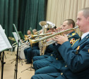 Военный оркестр Росгвардии по Тульской области провел концерт ко Дню пожилых людей