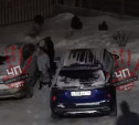 В Новомосковске неизвестные напали на женщину и сожгли её Hyundai Solaris