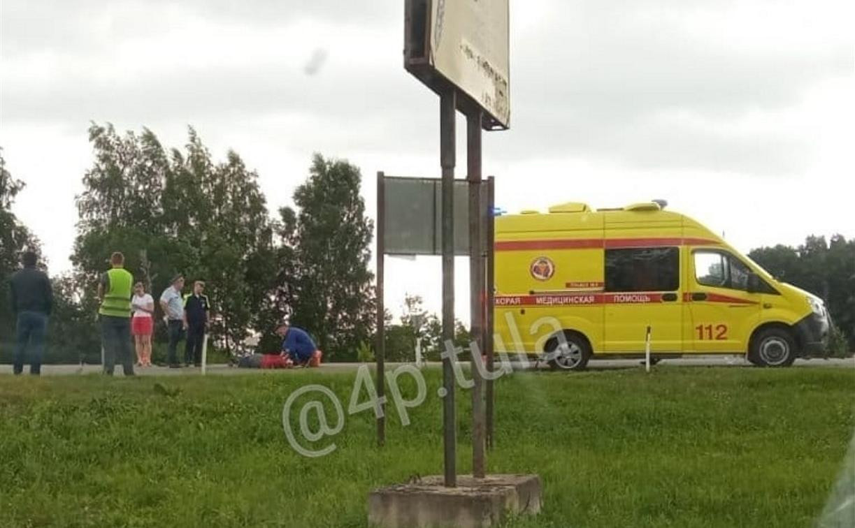В Чернском районе на дороге М-2 «Крым» сбили мужчину на мопеде