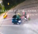 В Тульской области водитель Opel сбил трёх подростков на питбайках: видео