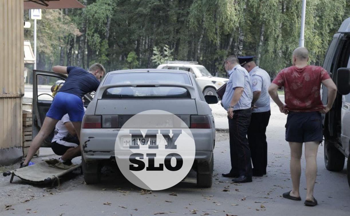 В Туле на ул. Кутузова в припаркованном автомобиле найден труп человека