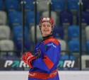 Четыре хоккеиста продолжат выступать за «Академию Михайлова»