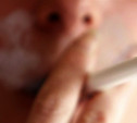 Электронные сигареты могут приравнять к обычным