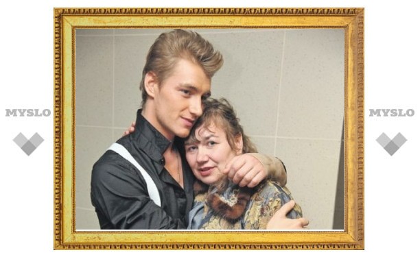 Мама парализованного после ДТП Алексея Воробьева собирается к нему в США