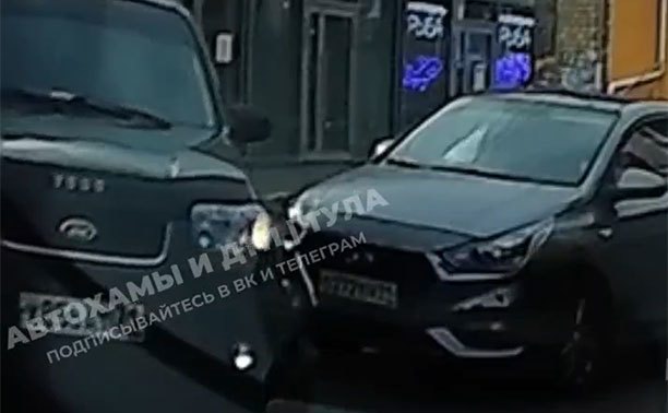 На ул. 9 Мая встретили очень странного водителя