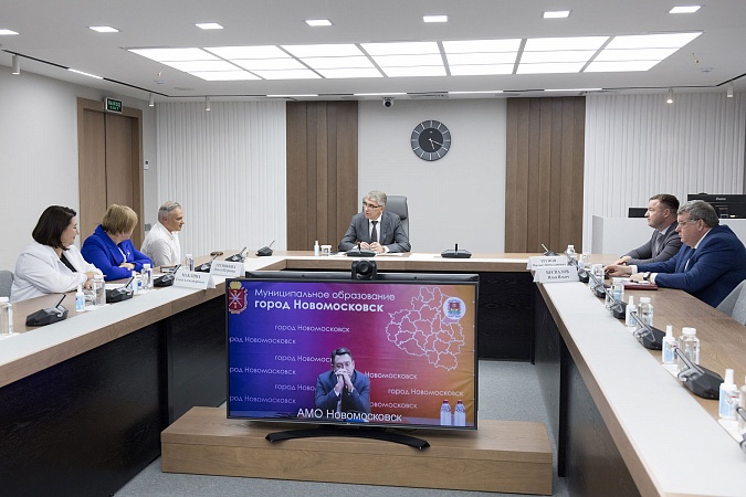 В Новомосковске боец СВО попросил у губернатора помещение для стрельбы из лука 