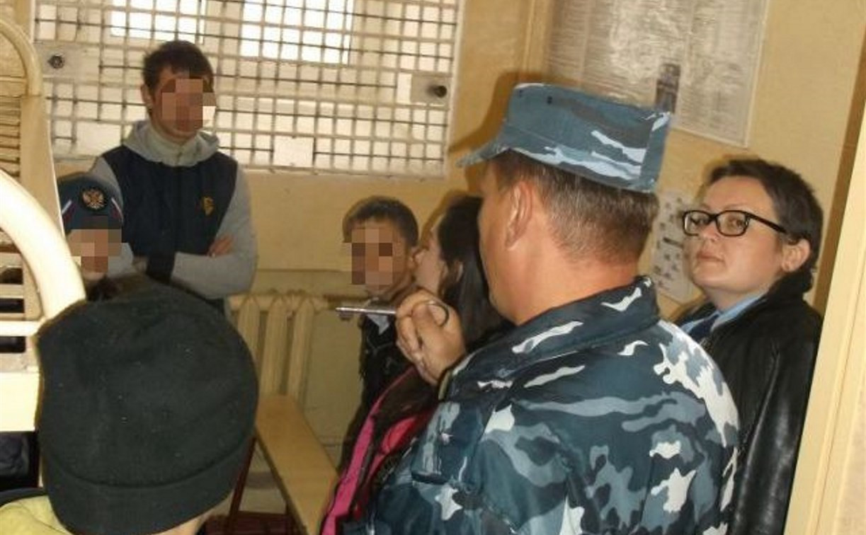 Школьники Белёвского района посетили СИЗО