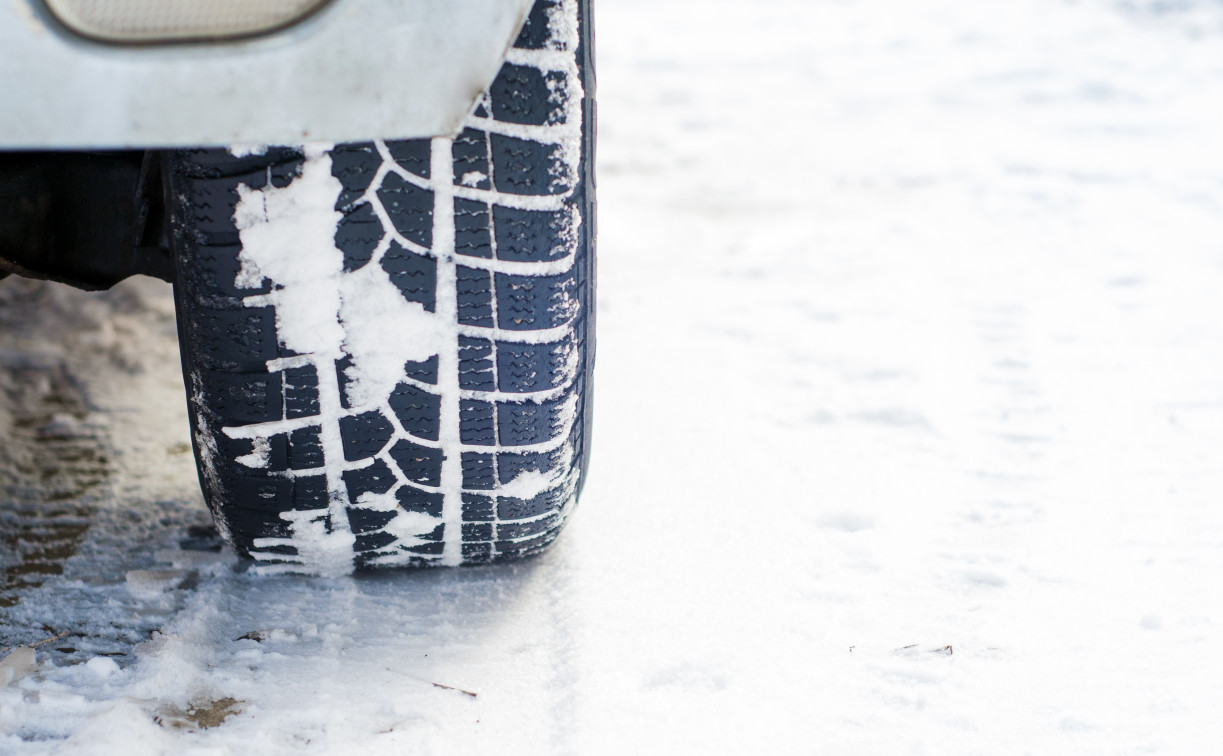 Синоптик Вильфанд рассказал, когда автомобилистам нужно задуматься о смене резины на зимнюю