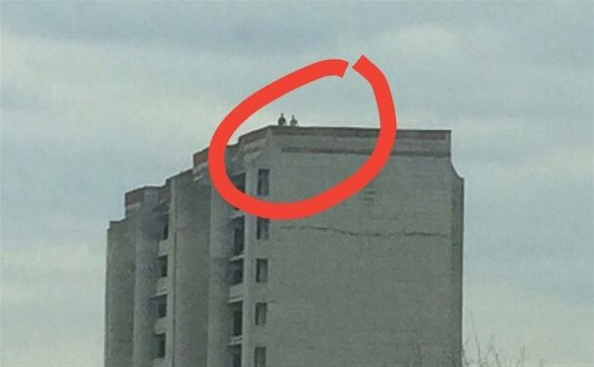 На крыше недостроя в Алексине, где уже пострадал один ребенок, снова видели подростков