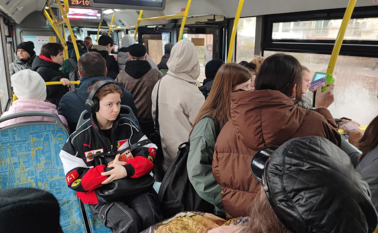 Туляки стали платить наличными в общественном транспорте почти в 1,5 раза реже