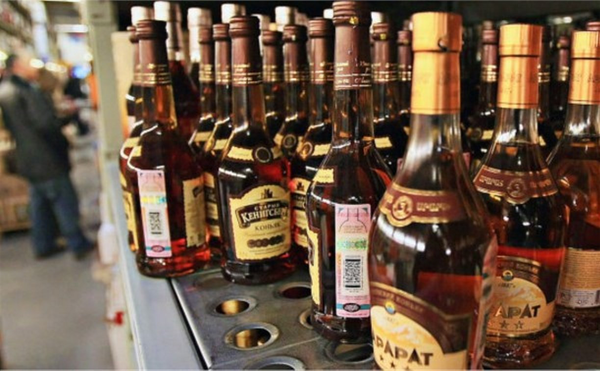 Депутаты ЛДПР хотят убрать алкоголь с прилавков магазинов