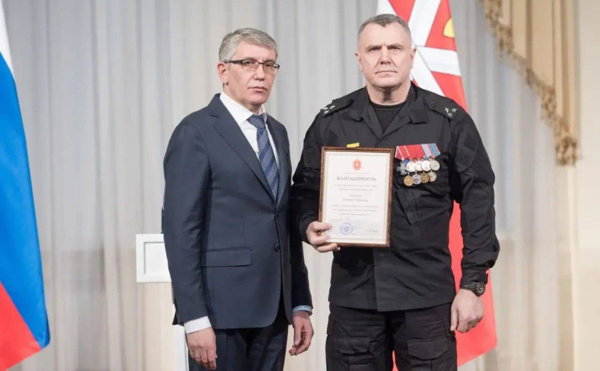 Губернатор наградил полковника спецназа Геннадия Никитина