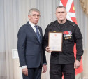 Губернатор наградил полковника спецназа Геннадия Никитина