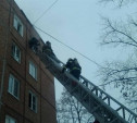 За сутки тульские пожарные спасли из горящих домов 14 человек