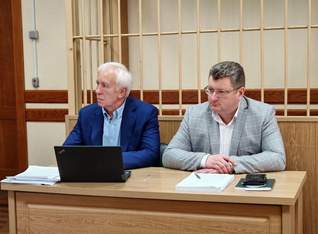 Баня, взятка и чиновник: суд начал рассмотрение уголовного дела Андрея Слепцова