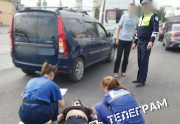 На ул. Октябрьской пешеход попал под колеса Renault 