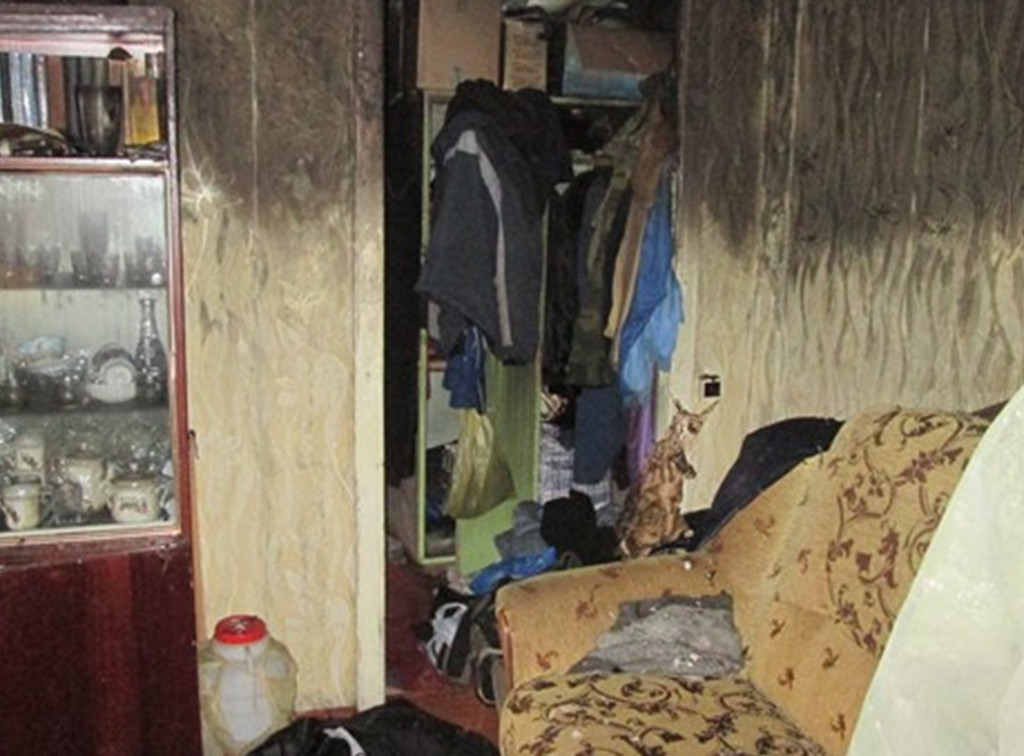 Следователи выясняют обстоятельства гибели людей на пожаре в Арсеньево