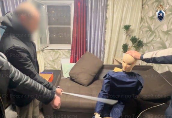 Туляк едва не забил битой сожителя знакомой, который ушел в запой