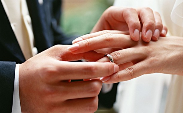 Россияне не смогут вступать в брак более трех раз