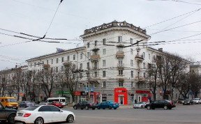 пересечение улиц Первомайская и проспект Ленина