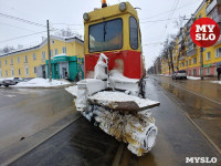 В Туле трамвай-снегоочиститель протаранил легковой автомобиль, Фото: 8