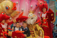 Почти 200 детей из Тульской области побывали на новогоднем представлении в Москве, Фото: 6