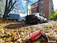 Ночной пожар в Петелино: огонь повредил три автомобиля, Фото: 3