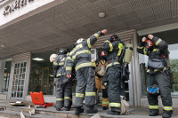 Учения МЧС: В Тульской областной больнице из-за пожара эвакуировали больных и персонал, Фото: 27