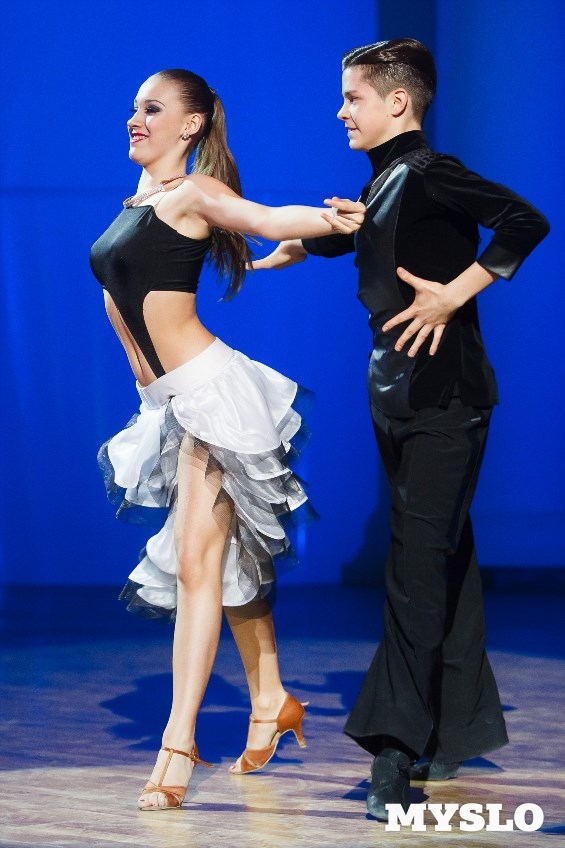 Виктория Новикова и Арсений Ключарёв, танцевально-спортивный центр «Арзу». 
