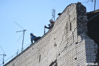 У дома, поврежденного взрывом в Ясногорске, демонтировали опасный угол стены, Фото: 29