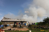 С огнем в жилом доме в селе Теплое боролись три пожарных расчета, Фото: 26