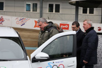 Илья Беспалов передал два автомобиля воспитанникам и тренерам СШ «Велосипедный спорт», Фото: 1