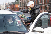 8 марта компания «Автоимпорт» дарила тулячкам-автоледи цветы, Фото: 160