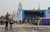 Социальная акция "Человек родился" на площади Ленина в День города , Фото: 7