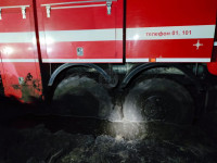 В Тульской области увязший в грязи пожарный «Урал» спасли пять внедорожников, Фото: 7