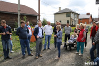 Опрос жителей поможет решить спор: должен ли быть сквозной проезд через деревню Гостеевка, Фото: 4