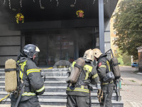 На Красноармейском проспекте загорелся магазин «Шопоголик», Фото: 2