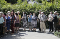 В Туле пенсионеры толпятся в огромной очереди на продление проездных, Фото: 8